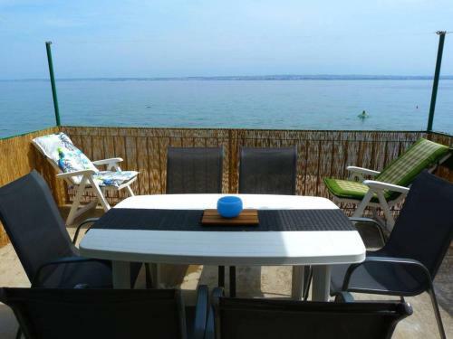 Sea Front Holiday House Zal