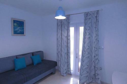 1-bedroom Apartment- Great Offer!