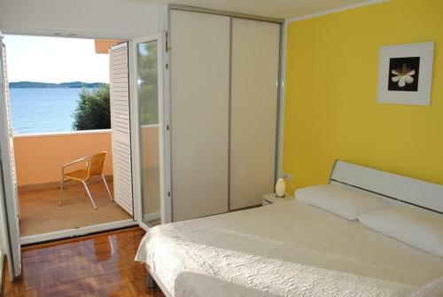 Direct Seafront Villa