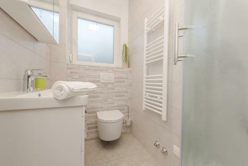 Villa Amfora - First Row By The Sea