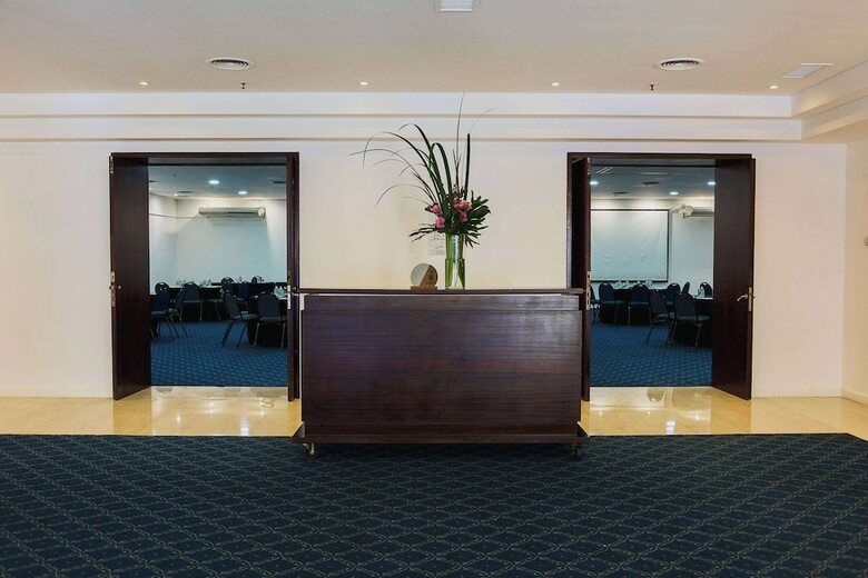 Hotel Dazzler Tower San Martin