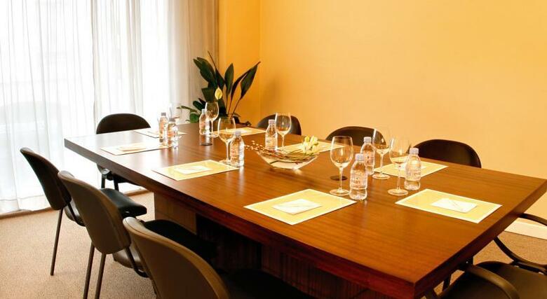 Hotel Dazzler Tower San Martin