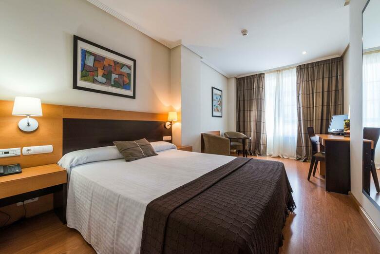 Hotel Infantas De Le�n