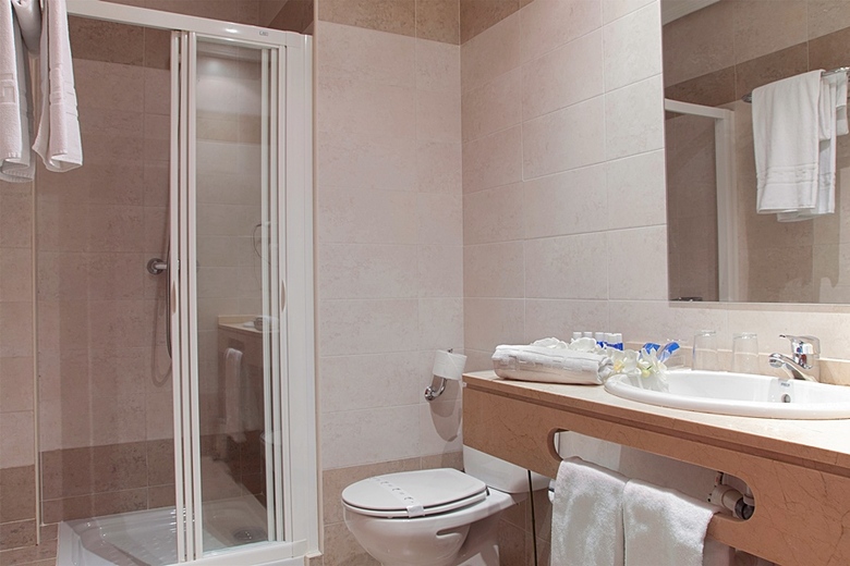 Hotel Infantas De Le�n