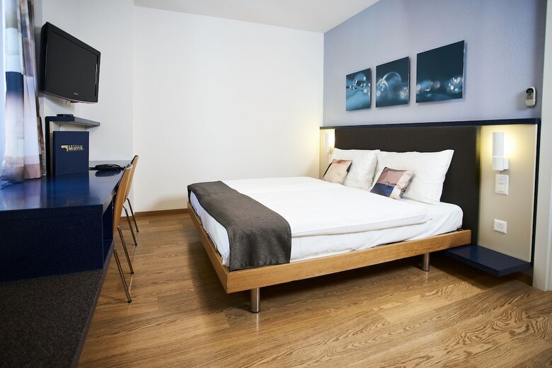 Hotel Bristol
