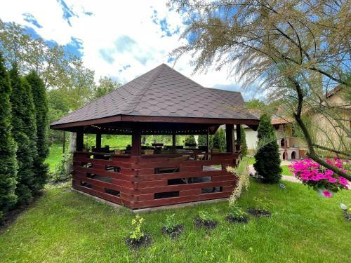 Hostal Natura Guest House