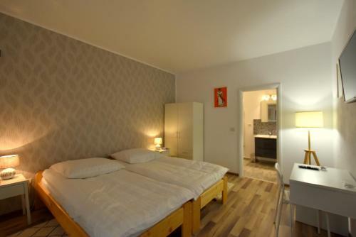 Neferprod Apartments - Is - Cam 02