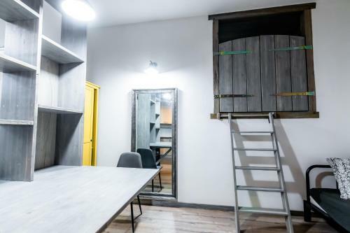 Rustic Apartment In The Historical Center