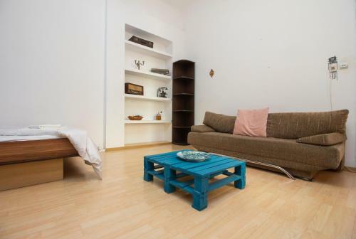 By The River Apartment 2 Perenna