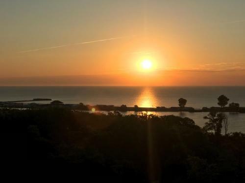 Apartamento Donna Alba Seaview Penthouse, Casa Ta de Pe Plaj?