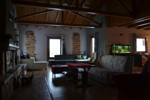 Hostal Ivoi Magasbukki Vendeghaz