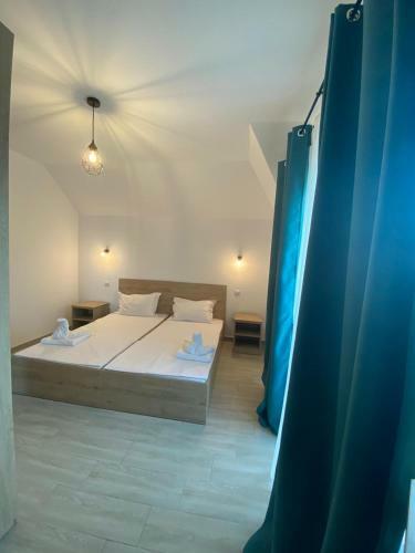 Hostal Pensiunea C?su?a Cu Stuf