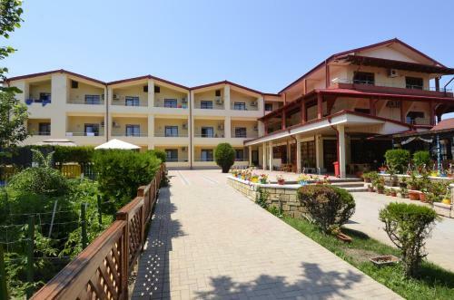 Hotel Vila II Poieni?a