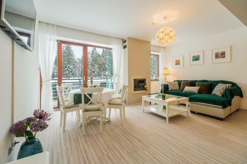 Apartamento Charming 2-bedroom, Silver Mountain, A Building