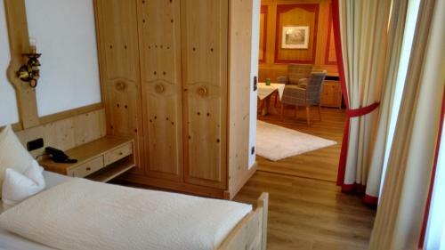 Hotel Restaurant Cafe Neu Meran