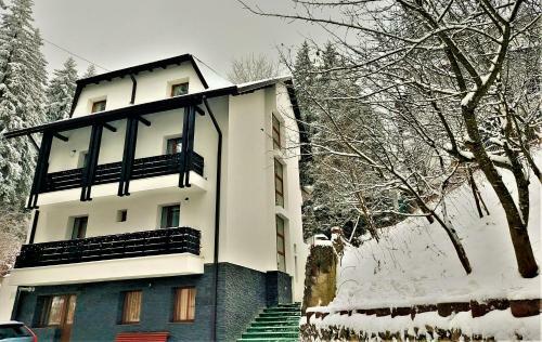 Family Treez Premium Apartments