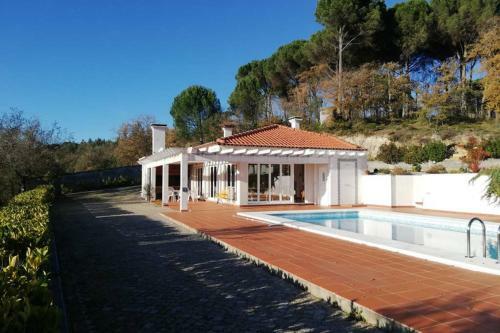 Villa F�tima-our�m - Quinta Da Luz - Breakfast Included