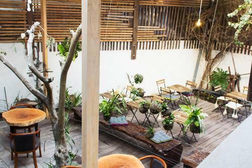 Bed & Breakfast Feel At Home Guest House