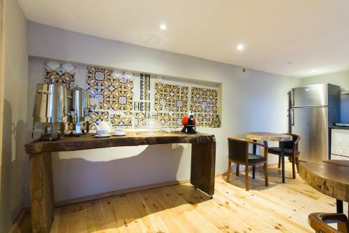 Bed & Breakfast Feel At Home Guest House