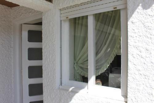 Cozy Summer House By The Beach