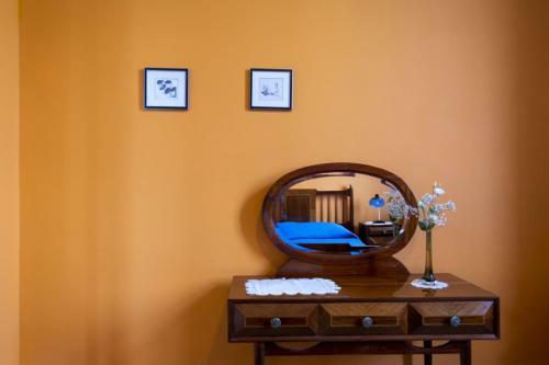 Hostal Vintage Balcony Guesthouse