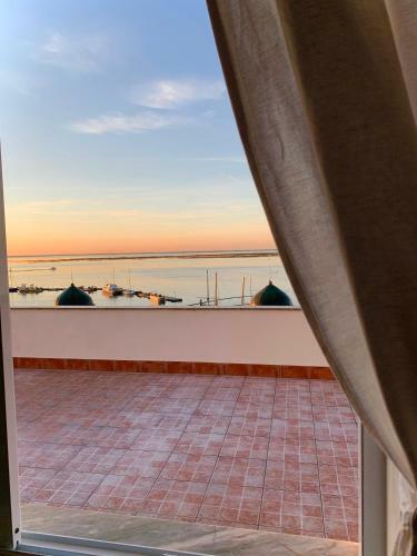 Rooftop Olh�o-algarve Apartamento Com Terra�o Vista Mar