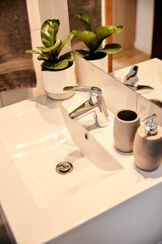 2 Bedroom Apartment House - Sol Do Murtal