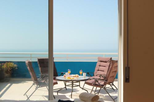 Penthouse With Big Terrace And Ocean View, 8 People