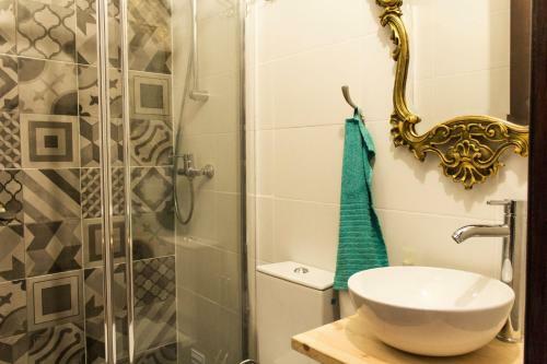 Hostal Paz & Amor Guest House - Peace & Love