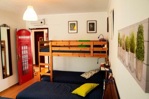 Hostal Paz & Amor Guest House - Peace & Love
