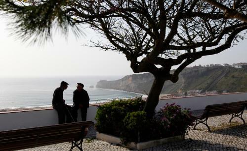 Apartamento Altido Nazare 3-br Flat With Terrace And Rooftop Pool