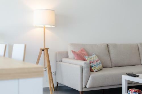 North Breeze - 2 Bedroom Apartment With Rooftop Pool