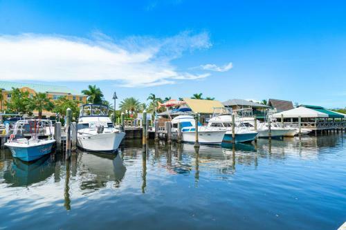 A Slice Of Heaven At Mariner Village