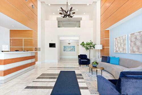 A Slice Of Heaven At Mariner Village