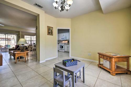 Sunny Fl Getaway On 1 Acre With Patio And Porch!