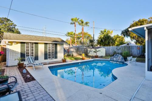 Escape To Honeymoon Island