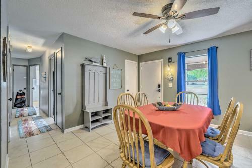 Crystal River Retreat With Hot Tub And Gazebo!