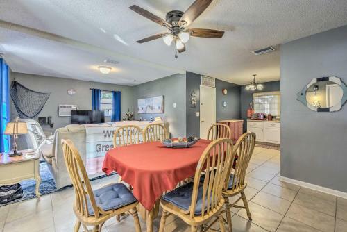 Crystal River Retreat With Hot Tub And Gazebo!
