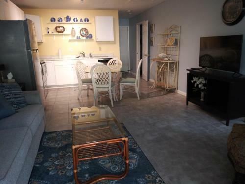 Apartamento The Three Sisters - The Pelican 2br Apt.