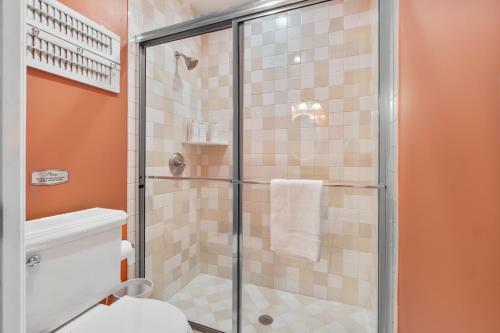 Spanish Style- Heated Saltwater Pool/grill, Min To Beach & Atlantic