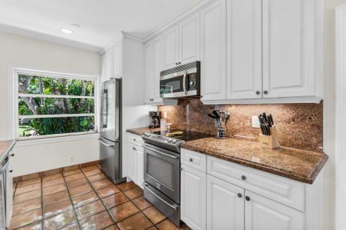 Spanish Style- Heated Saltwater Pool/grill, Min To Beach & Atlantic