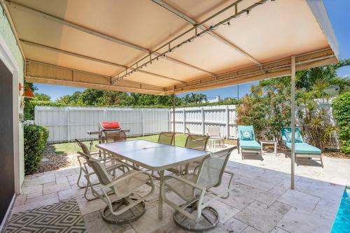 3b Allure W/heated Pool & Jacuzzi, 5min To Beach!