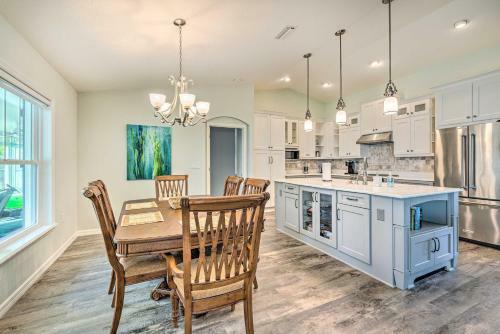 Modern Gem With Private Kayak Dock On Rainbow River!
