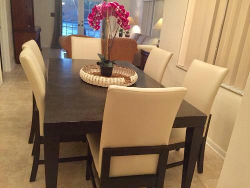 Intracoastal Waterfront Bungalo