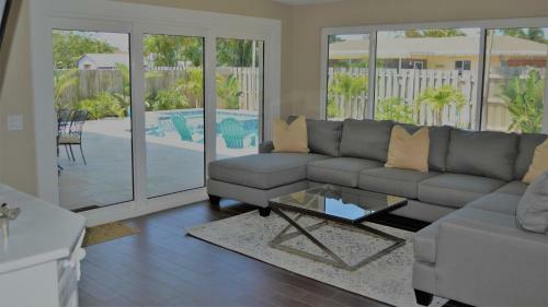 Villa Deerfield-private Resort Style Home Mins To The Beach