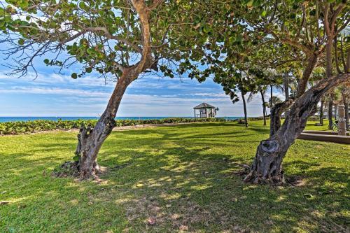 Boho Chic Home With Outdoor Oasis - Near Beach!