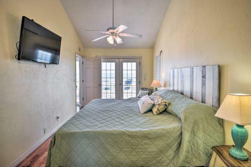 Sunny Home With Decks And Views, Steps To Beach!