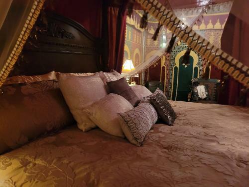 Magical Moroccan Tent With Pool Close To The Beach