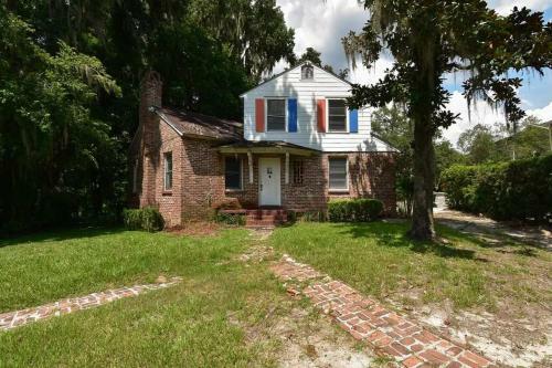 Iconic Gainesville Home - Sleeps 12 - 4 Br- Tom Petty's Old House