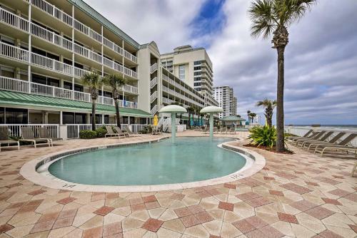 Apartamento Breezy Beachfront Studio With Resort Amenities!